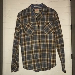 Levi’s Flannel, Medium, Slim Fit, heavy weight